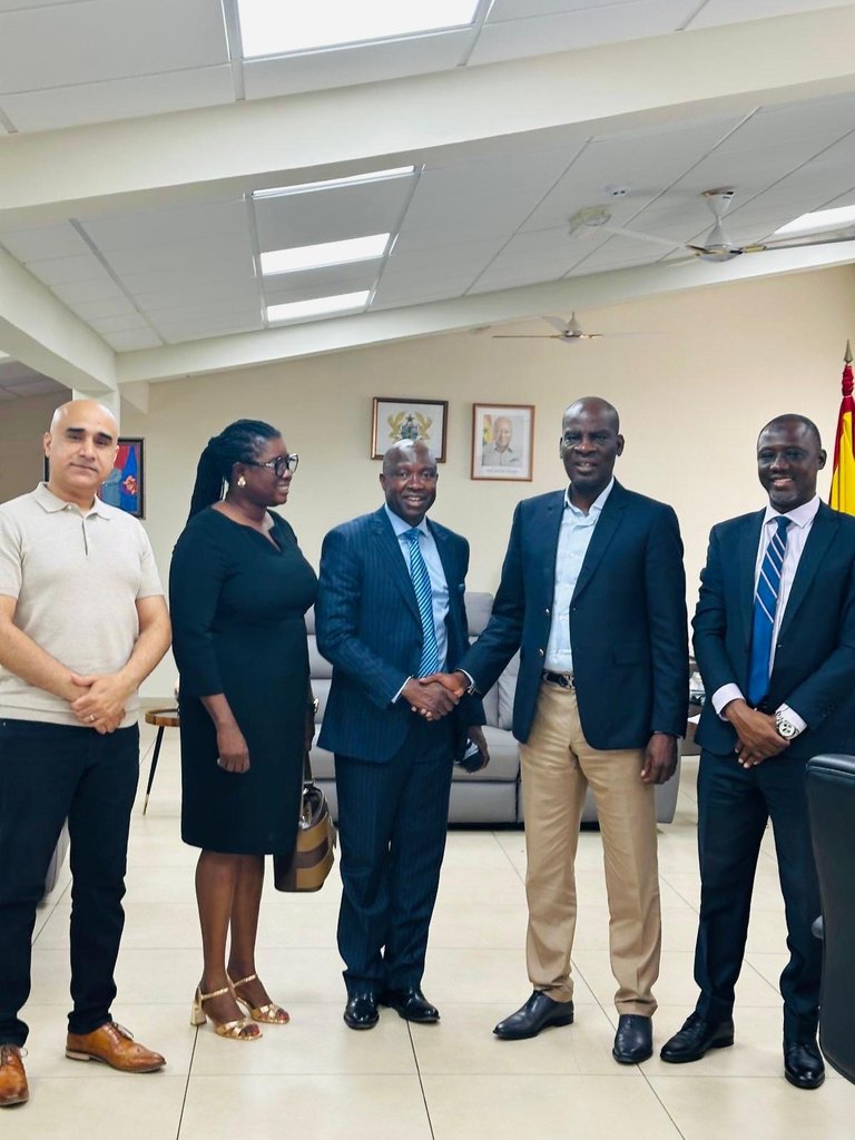 Sanitopia with the Minister for Education in Accra